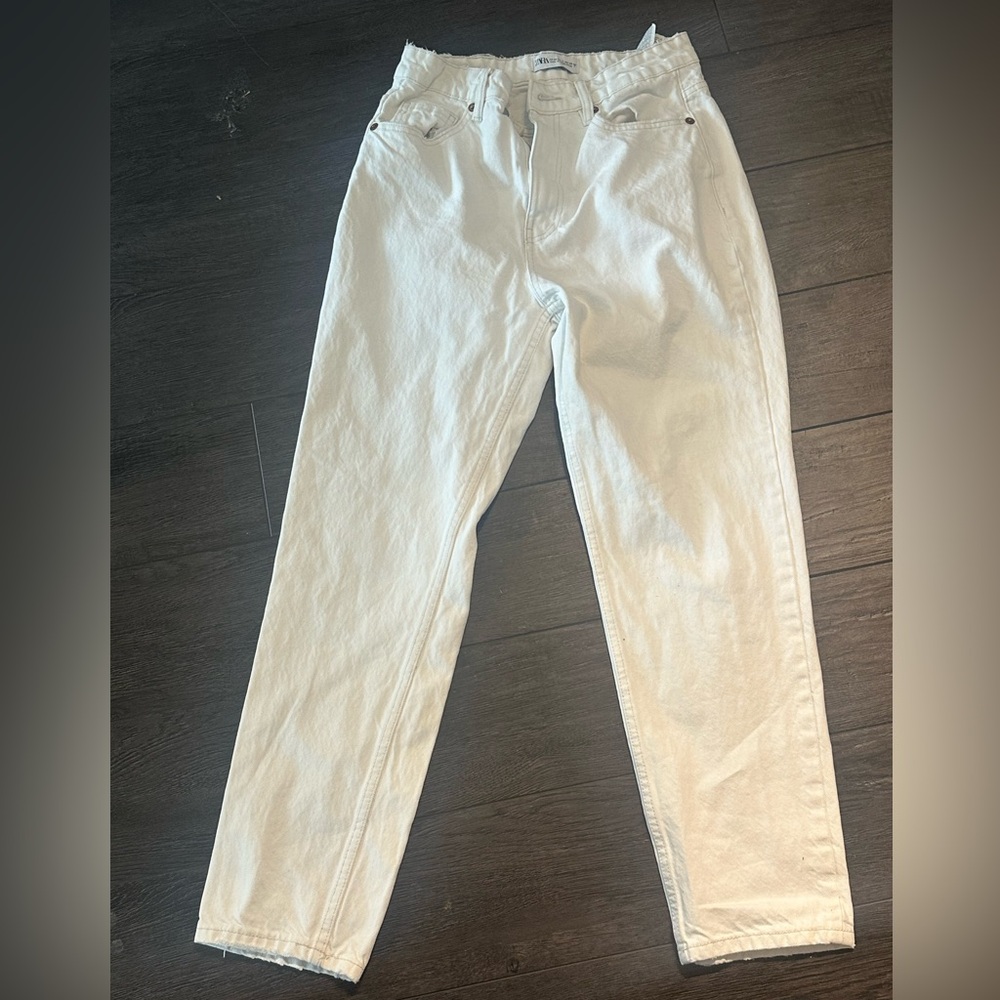 White jeans Zara